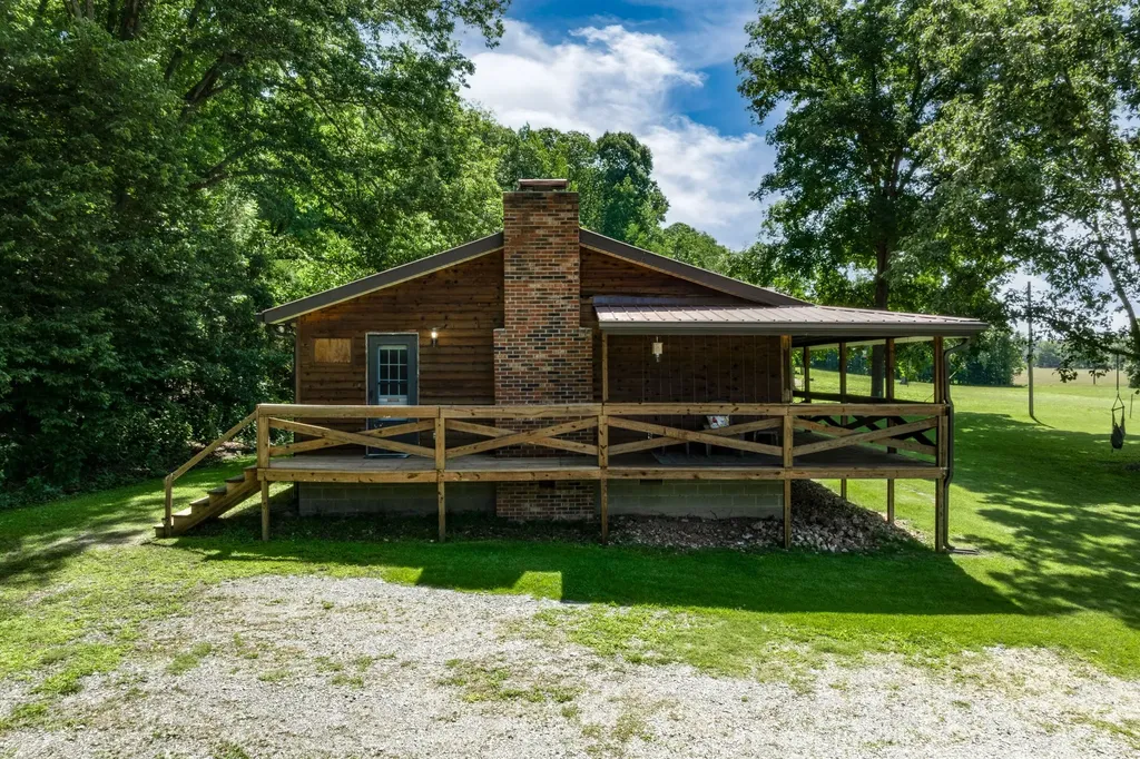 720 Nix Lane Waverly TN 37185