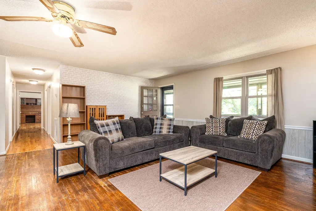 720 Nix Lane Waverly TN 37185
