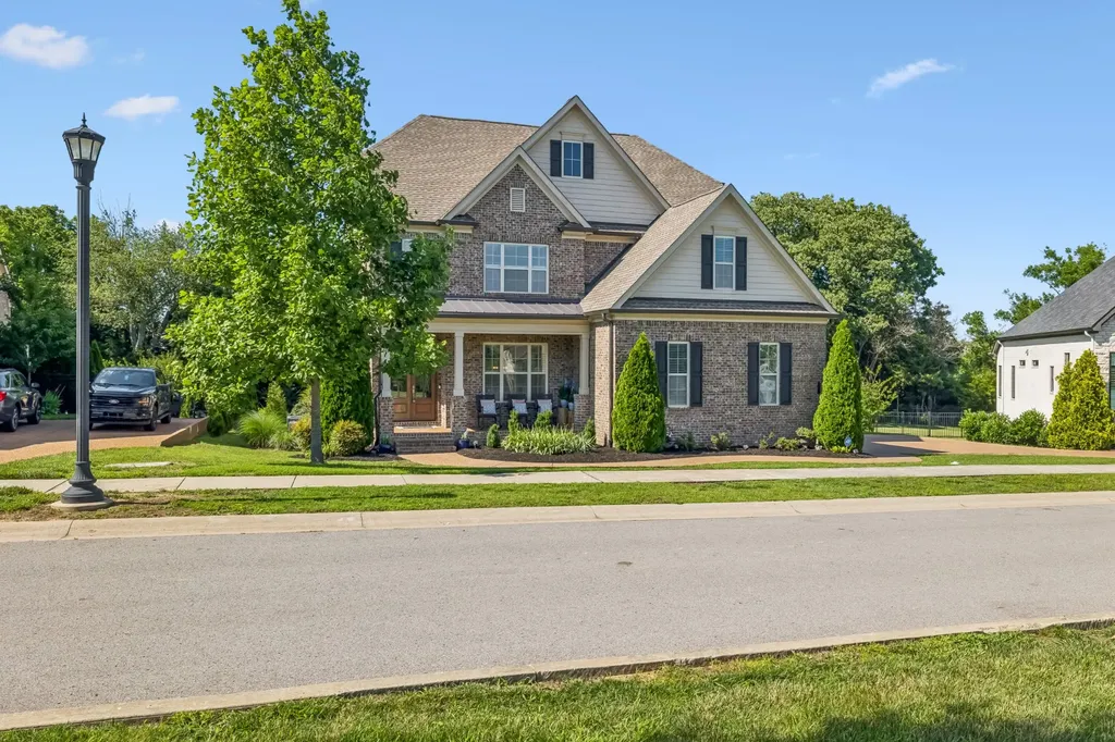 1052 Lawson Lane Nolensville TN 37135