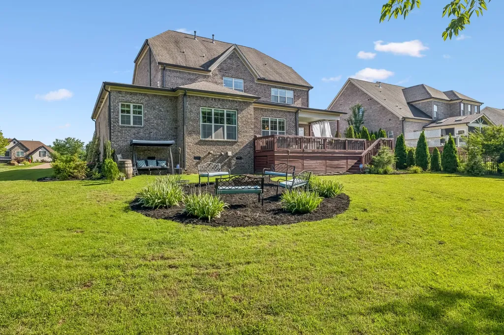1052 Lawson Lane Nolensville TN 37135