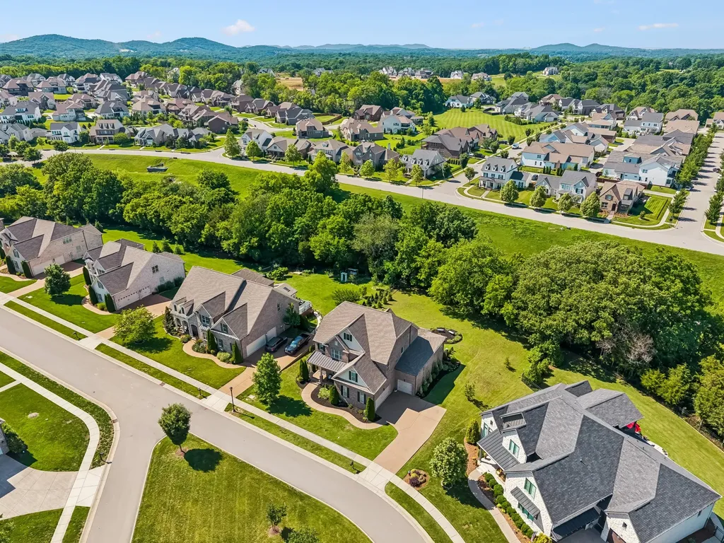 1052 Lawson Lane Nolensville TN 37135