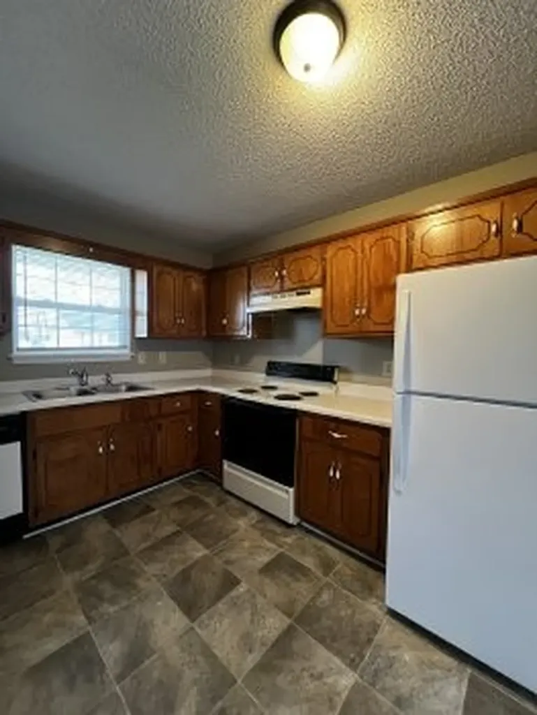 1005 Poppy Seed Drive Oak Grove KY 42262
