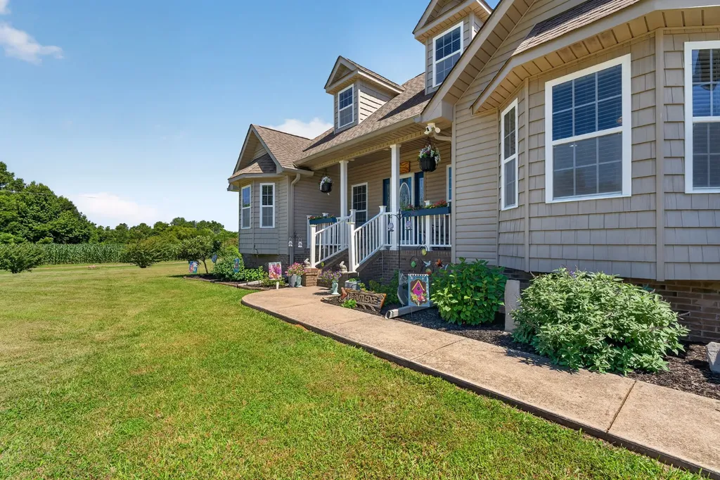 347 Keith Cove Road Cowan TN 37318