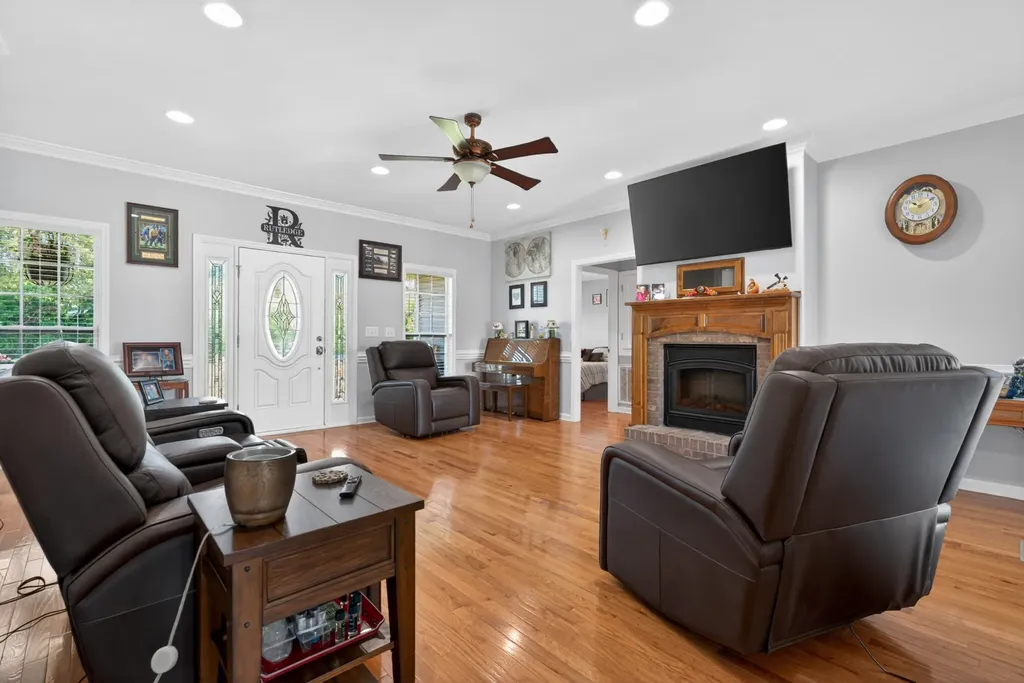 347 Keith Cove Road Cowan TN 37318