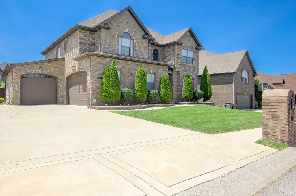 2616 Browning Way Clarksville TN 37043