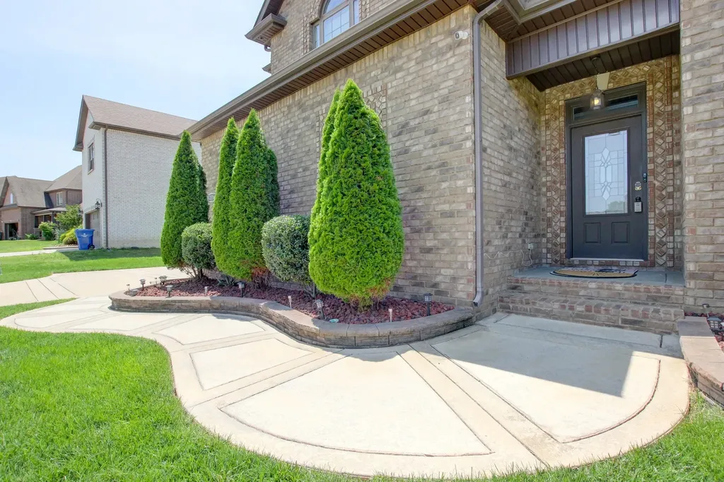 2616 Browning Way Clarksville TN 37043