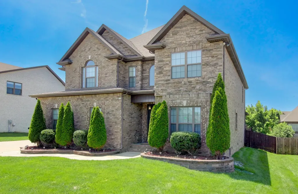 2616 Browning Way Clarksville TN 37043