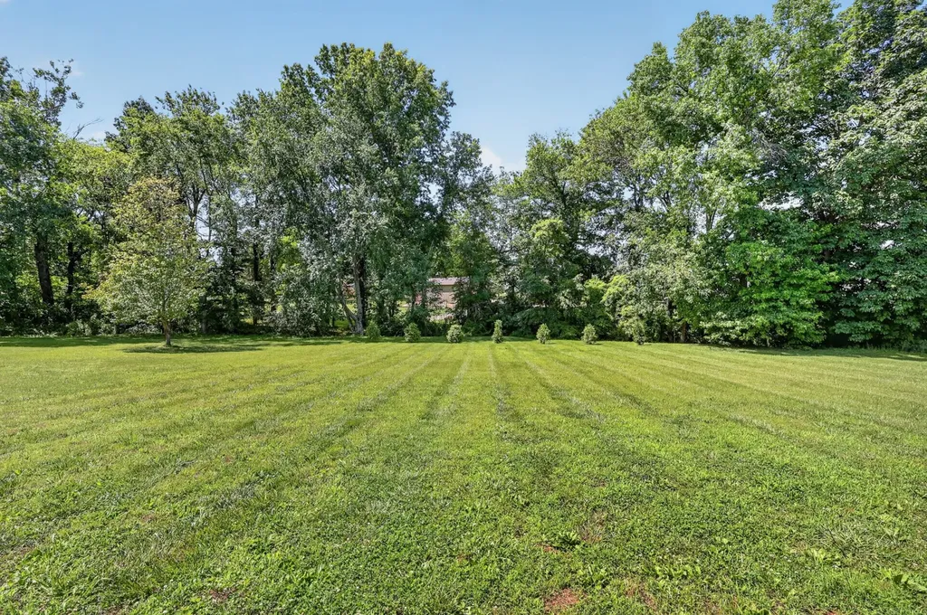 110 Bloomsbury Drive Portland TN 37148