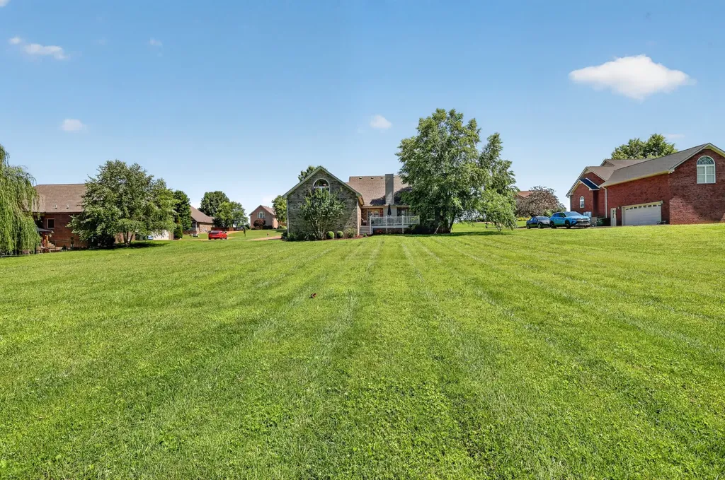 110 Bloomsbury Drive Portland TN 37148