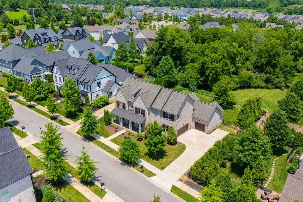 513 Central Drive Franklin TN 37064