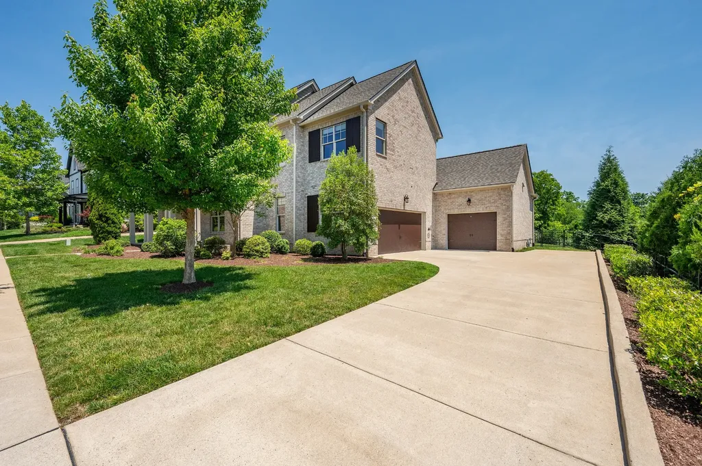513 Central Drive Franklin TN 37064