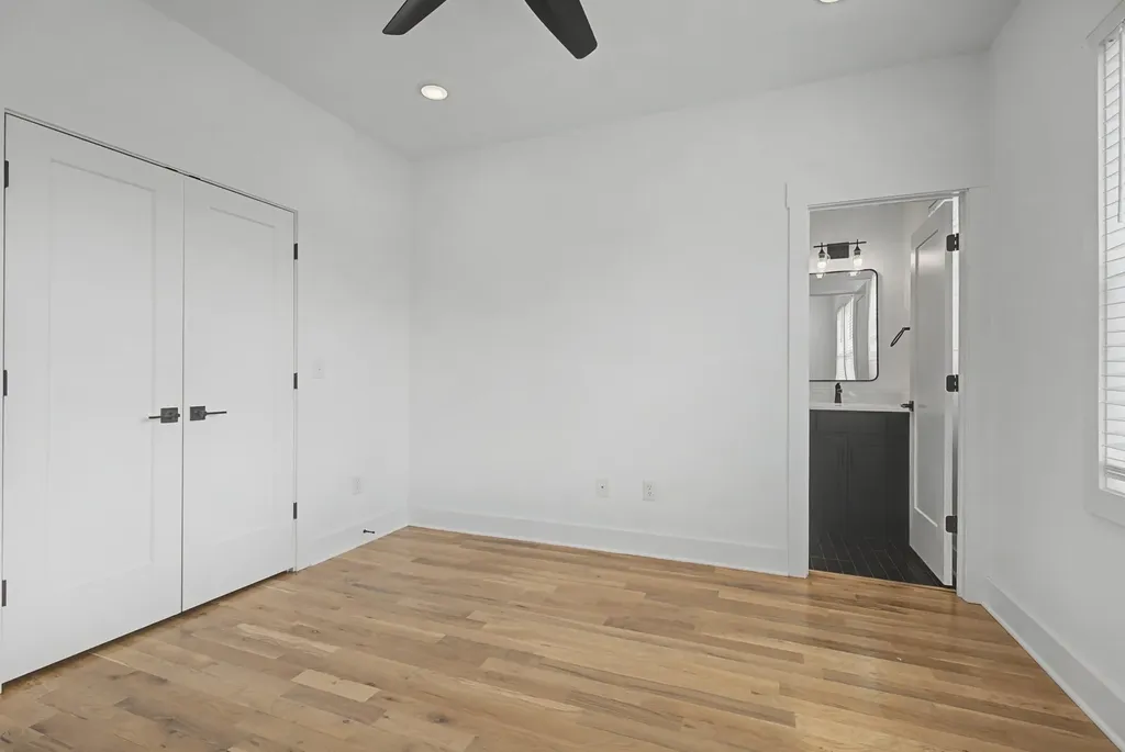 1909A 15th Ave, N Nashville TN 37208