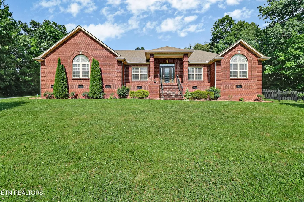 1401 Holiday Drive Crossville TN 38555