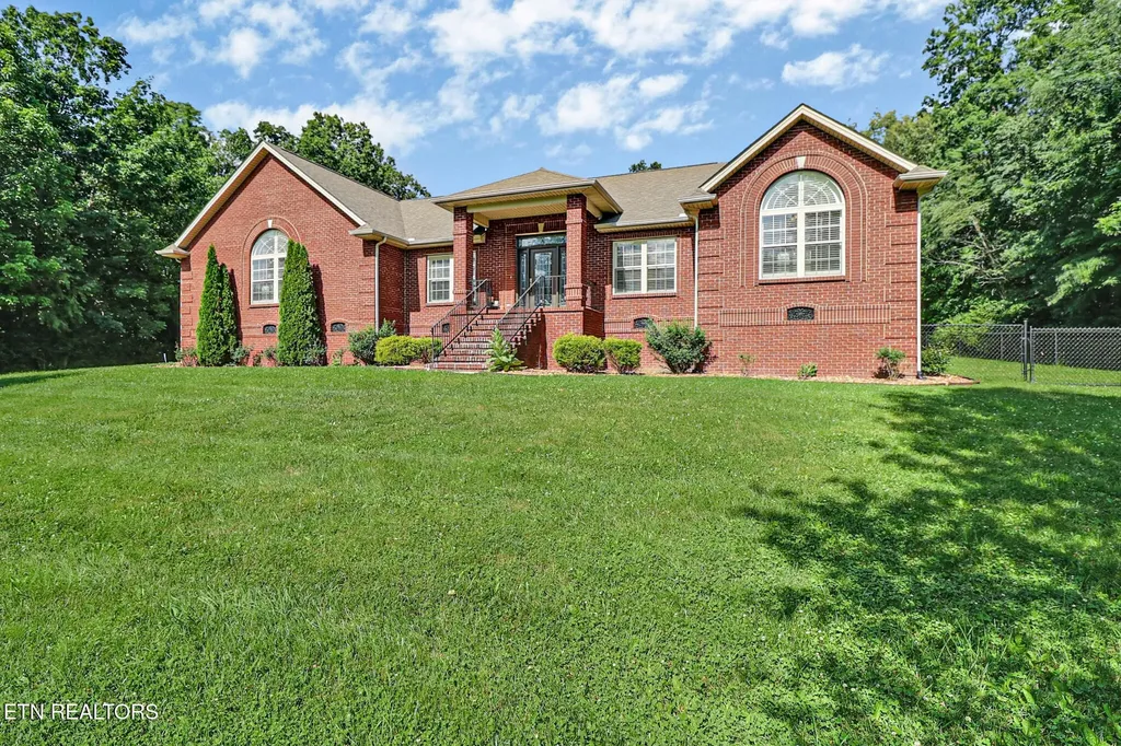 1401 Holiday Drive Crossville TN 38555