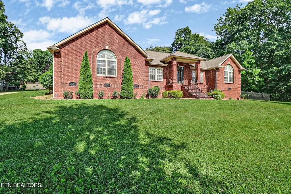 1401 Holiday Drive Crossville TN 38555