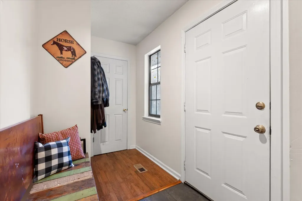 1884 Peavine Road Rock Spring GA 30739