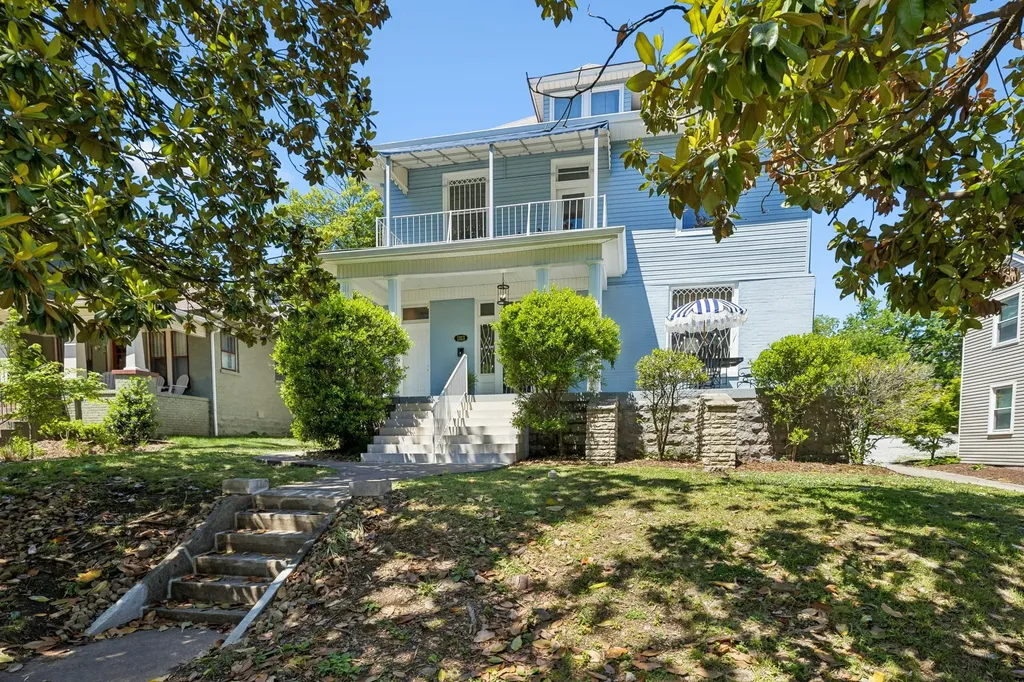 1313 16th Ave, S Nashville TN 37212