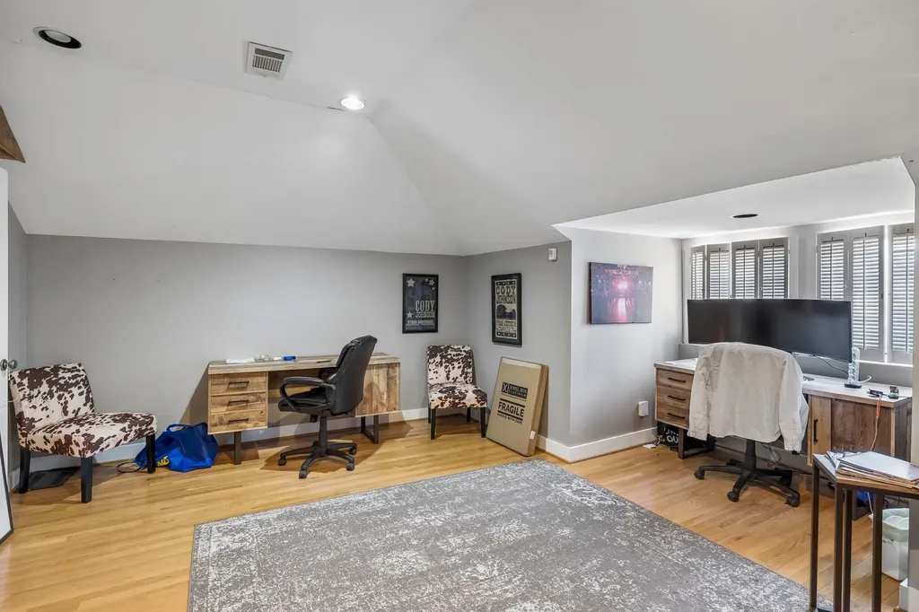1313 16th Ave, S Nashville TN 37212