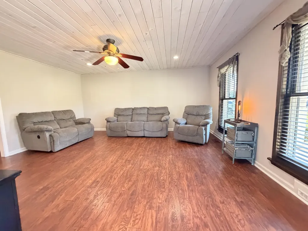 218 Autumn Glen Drive Murfreesboro TN 37129