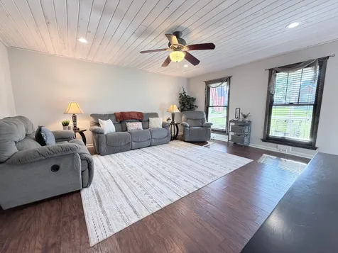 218 Autumn Glen Drive Murfreesboro TN 37129