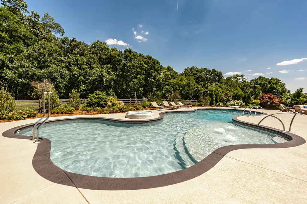 309 Hurt Road Hendersonville TN 37075