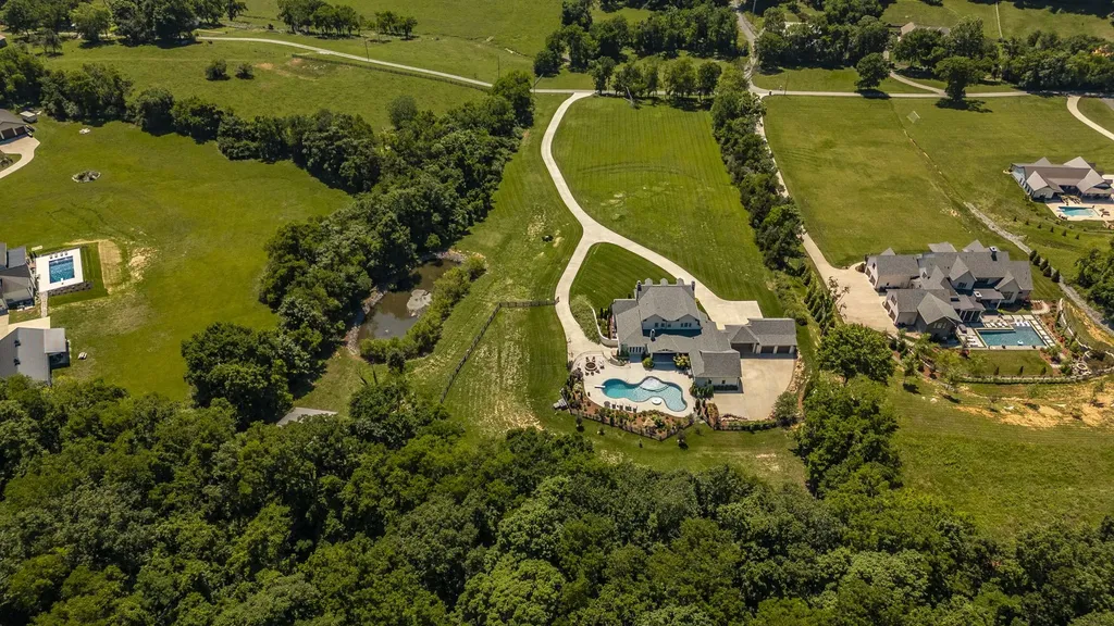 309 Hurt Road Hendersonville TN 37075