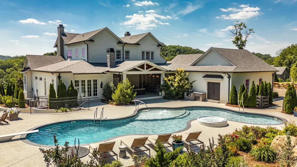 309 Hurt Road Hendersonville TN 37075