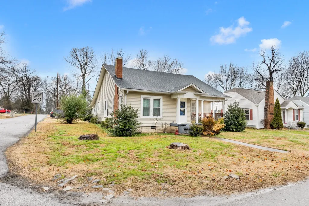 128 W Jackson Street Gallatin TN 37066