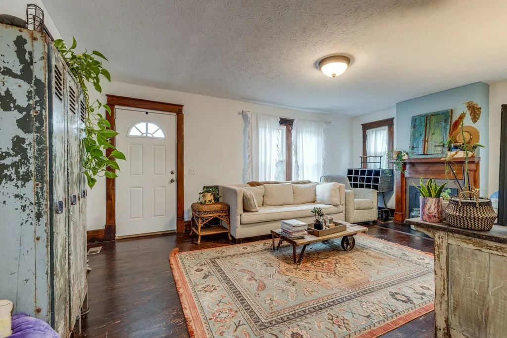 128 W Jackson Street Gallatin TN 37066