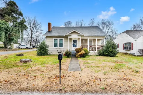 128 W Jackson Street Gallatin TN 37066