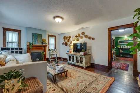 128 W Jackson Street Gallatin TN 37066