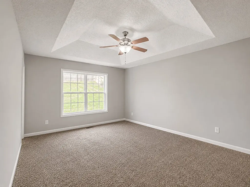 1023 Hedge Apple Drive Clarksville TN 37040