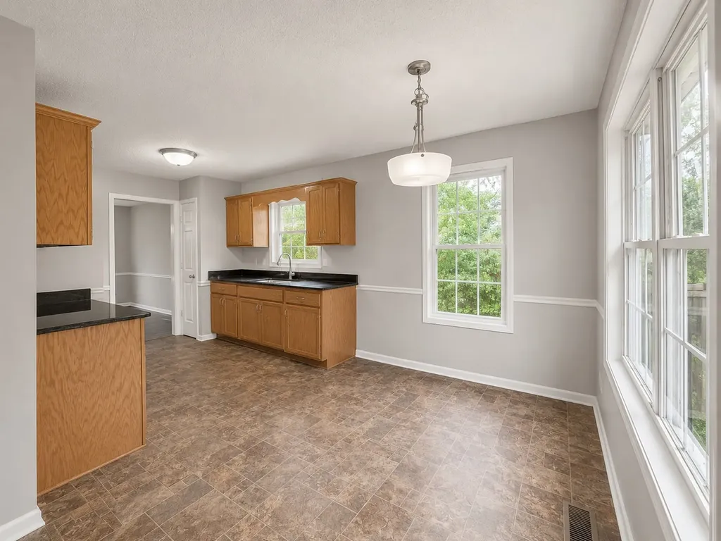 1023 Hedge Apple Drive Clarksville TN 37040