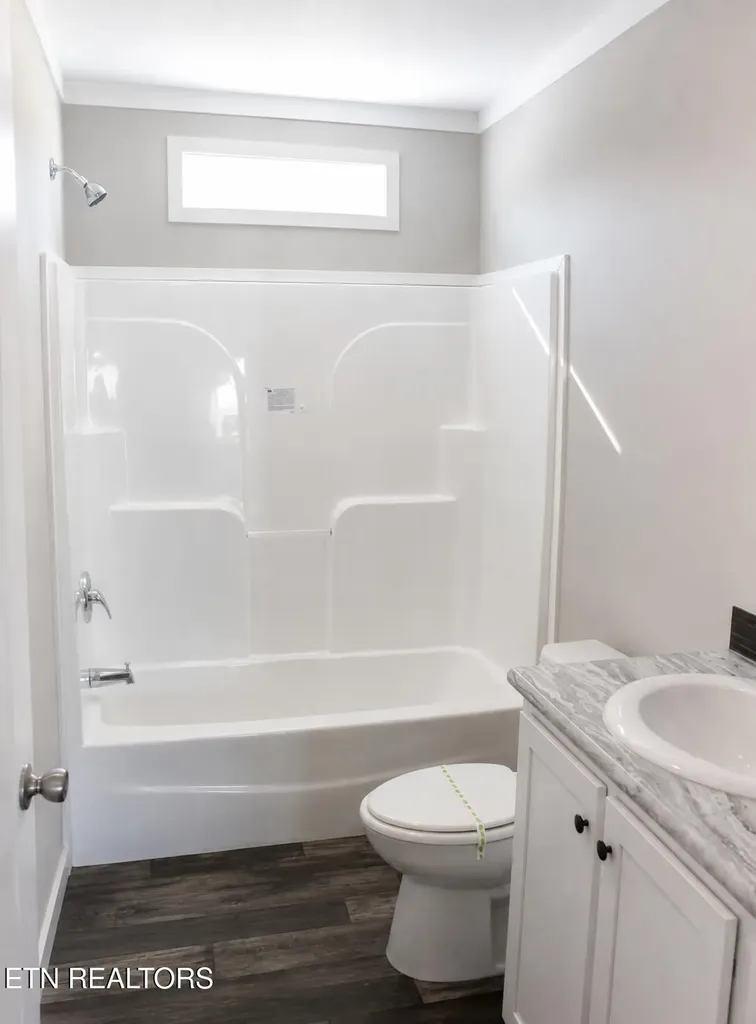 1090 Bill Black Road Jamestown TN 38556