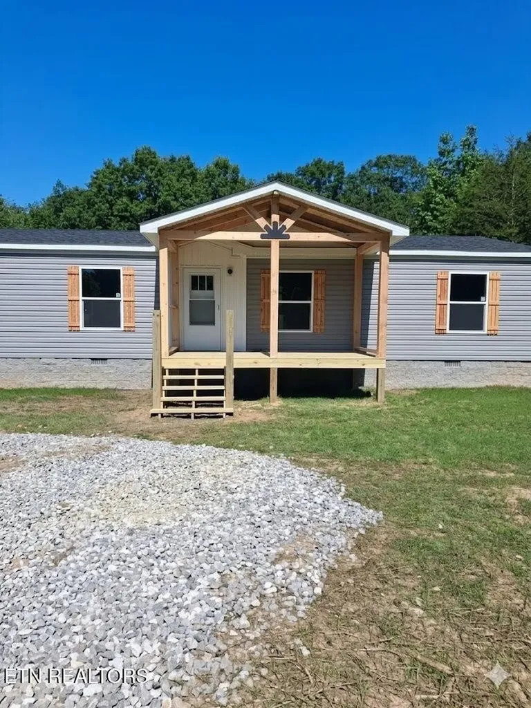 1090 Bill Black Road Jamestown TN 38556