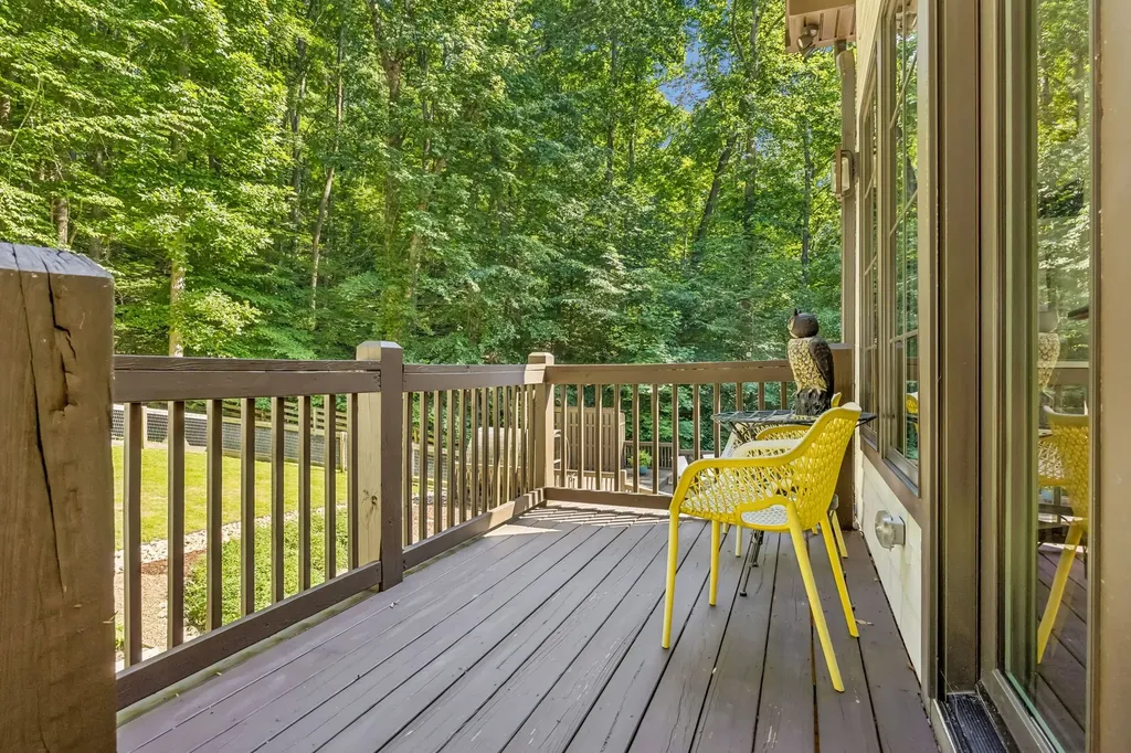 9033 Old Charlotte Pike Pegram TN 37143