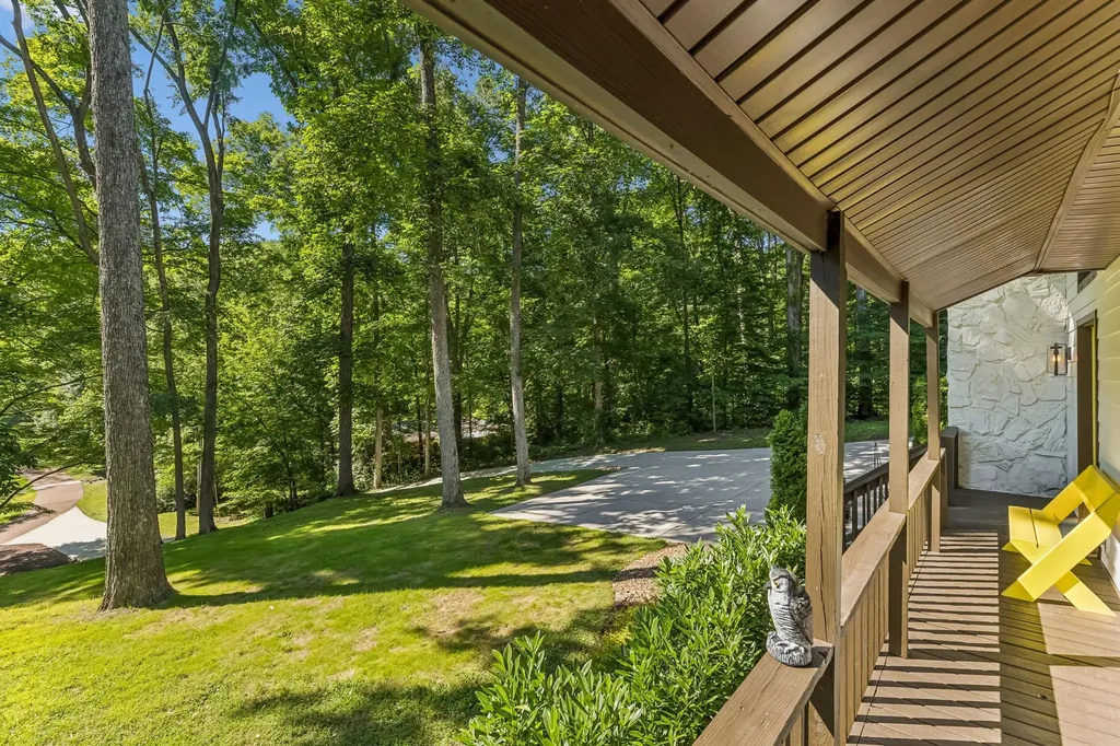9033 Old Charlotte Pike Pegram TN 37143