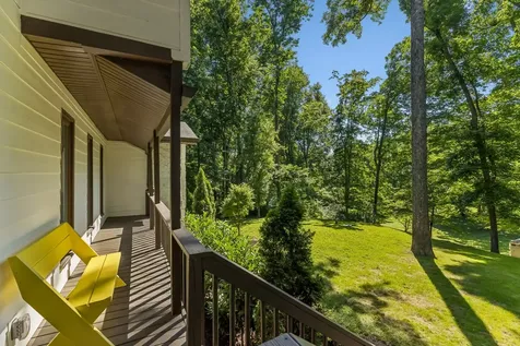 9033 Old Charlotte Pike Pegram TN 37143