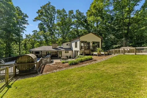 9033 Old Charlotte Pike Pegram TN 37143