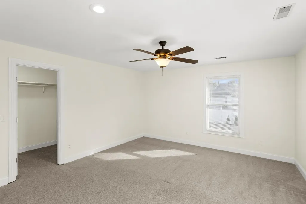 239 E Bledsoe Street Gallatin TN 37066