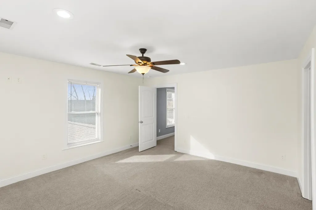 239 E Bledsoe Street Gallatin TN 37066