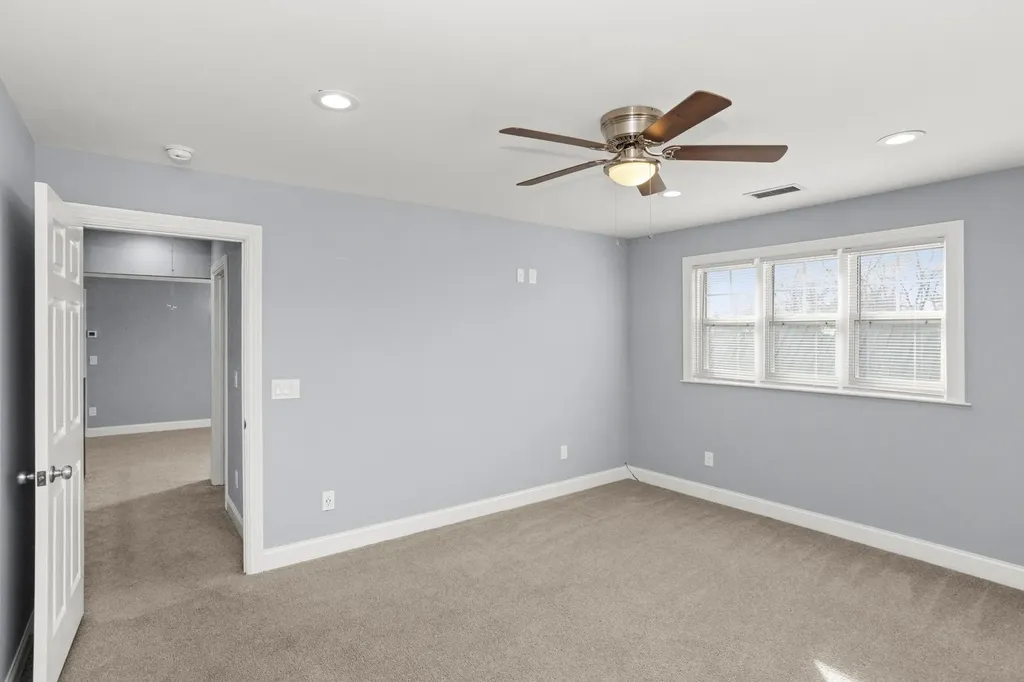 239 E Bledsoe Street Gallatin TN 37066