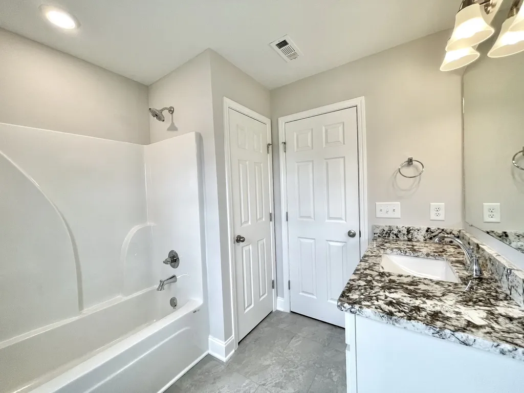 724 Hahn Court Lebanon TN 37087