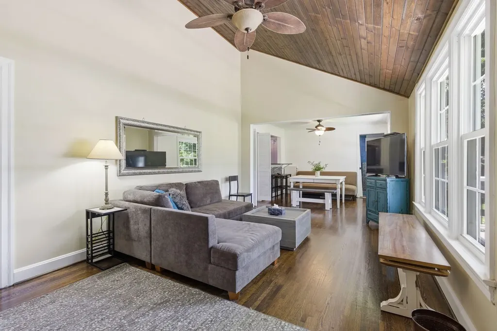 746 Greymont Drive Nashville TN 37217