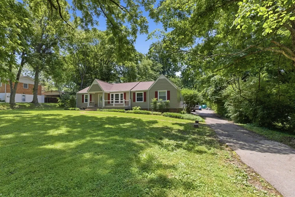 746 Greymont Drive Nashville TN 37217