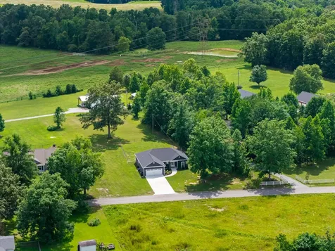 1502 Woosley Road Tullahoma TN 37388