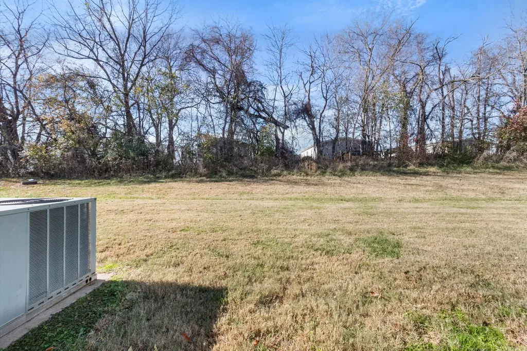 129 Alexander Boulevard Clarksville TN 37040