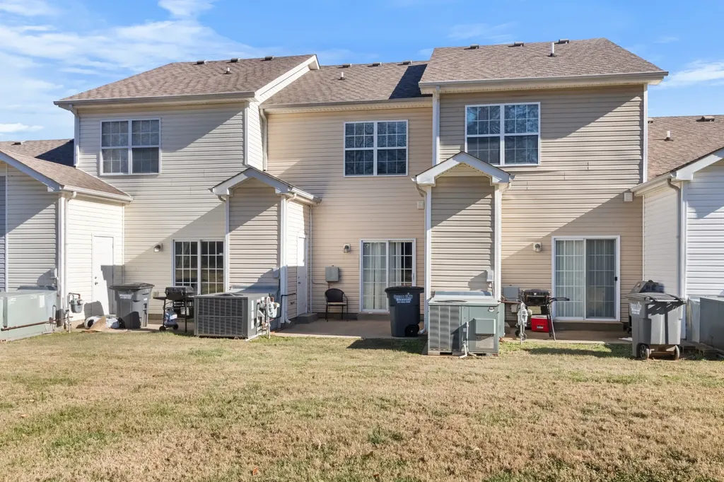 129 Alexander Boulevard Clarksville TN 37040