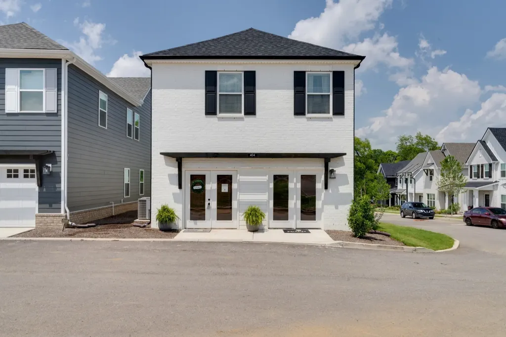 227 Champaign Pvt Drive Hendersonville TN 37075