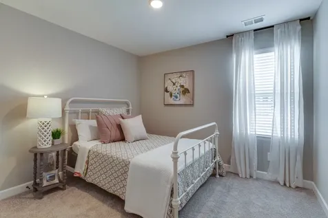 227 Champaign Pvt Drive Hendersonville TN 37075